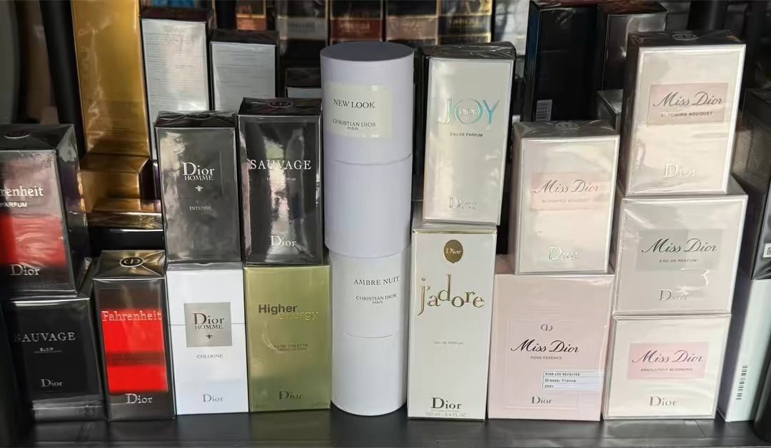 Perfumes For Men And Women