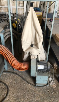 Vacuum system for shop