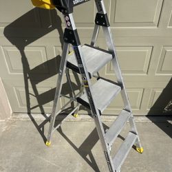 Gorilla Ladder.  5.5 ft. Aluminum Ladder