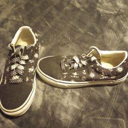 Vans Shoes Size 5 1/2  Mens Size 7 Women 