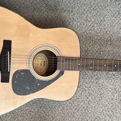 Yamaha F335 6 String Acoustic Guitar 