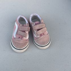 size 4 pink vans
