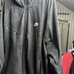 Nike Windbreaker Size XL 