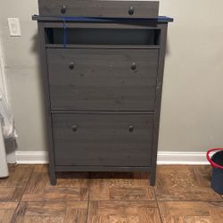 Wall mounted Shoe Shelf 
