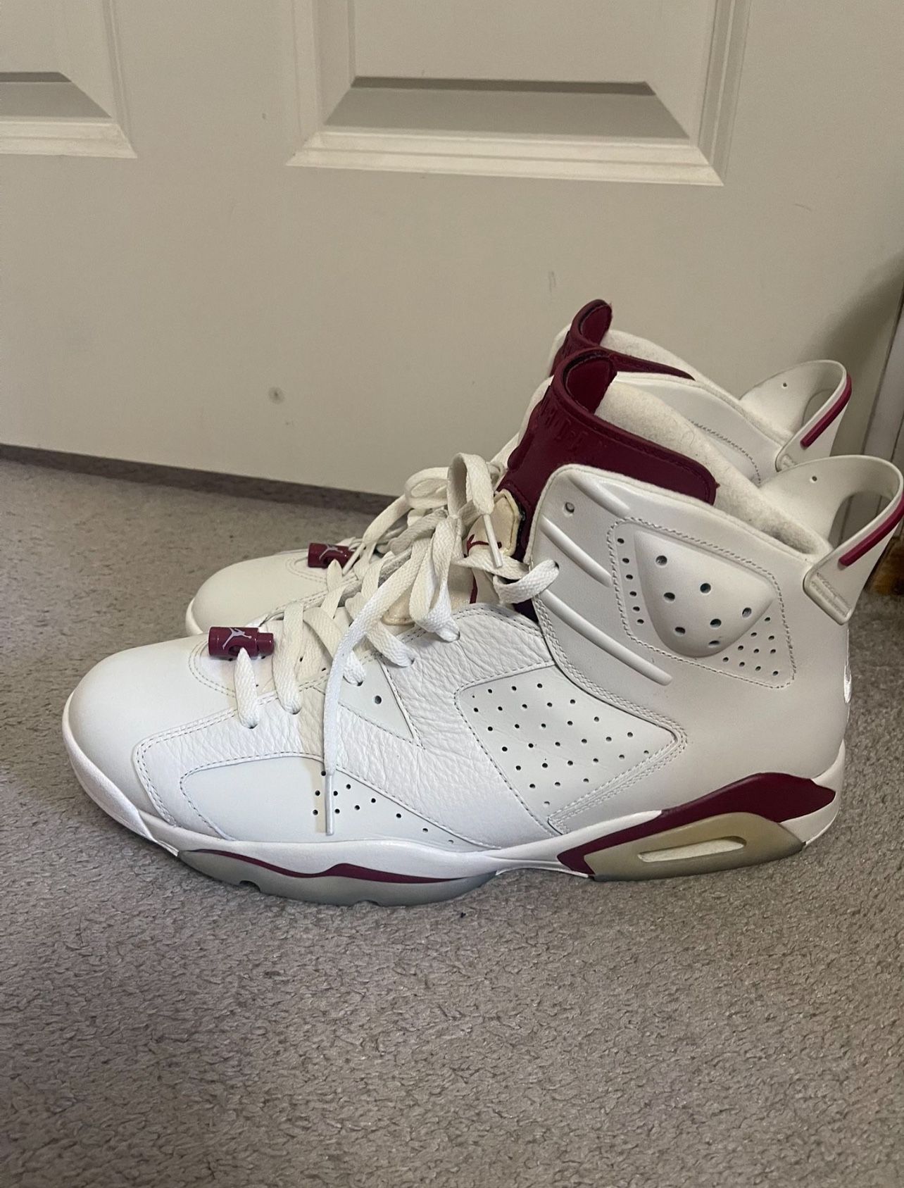 VNDS JORDAN 6 MAROON SIZE 14