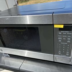 GE Counter top Microwave 1.6 cubic ft capacity