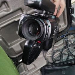 Panasonic Movie Camera From 1990 NO Flaws COMES With Carrying Case An Cords See All Pics