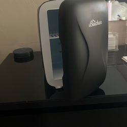 Beichen Mini Fridge 