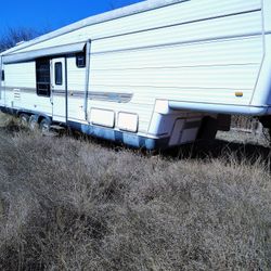 5th Wheel Trailer 