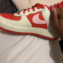 Valentine Dunks 