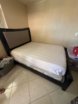 Queen bed