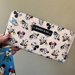 Mickey Mouse And Friends Wallet 