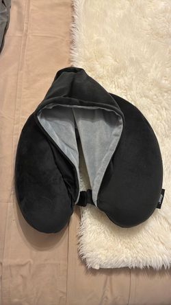 Sealy Travel Pillow & Set of 2 inflatable foot stools for plane