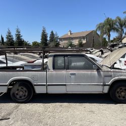 For Parts Only *1992 Mazda B2600**