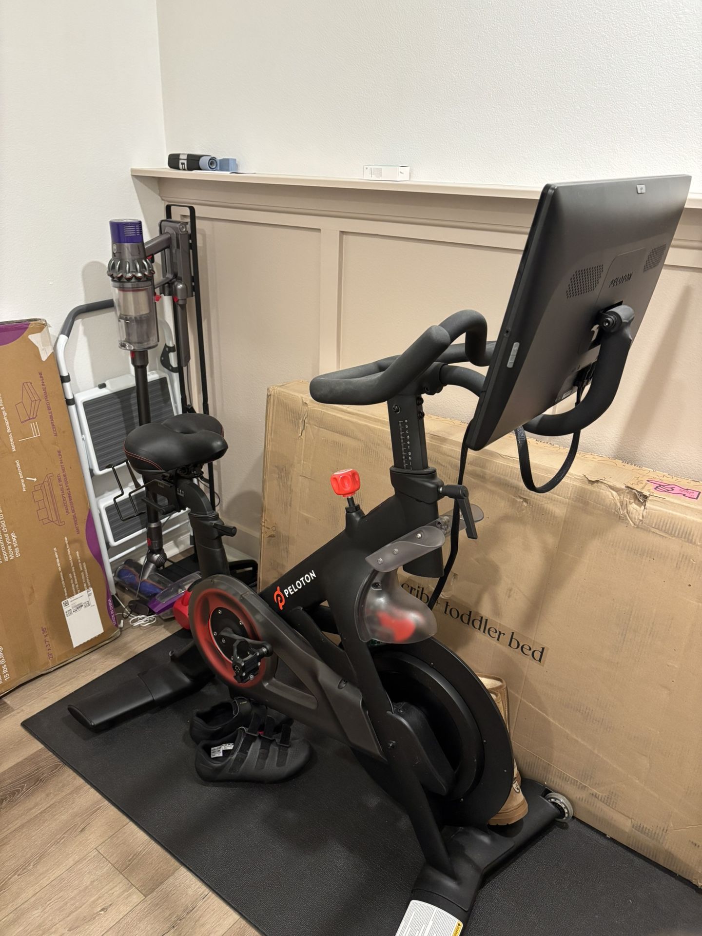 Peloton With 2 Pairs Shoes, Comfort Seat