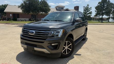 2018 Ford Expedition  Xlt  clean title 140k miles