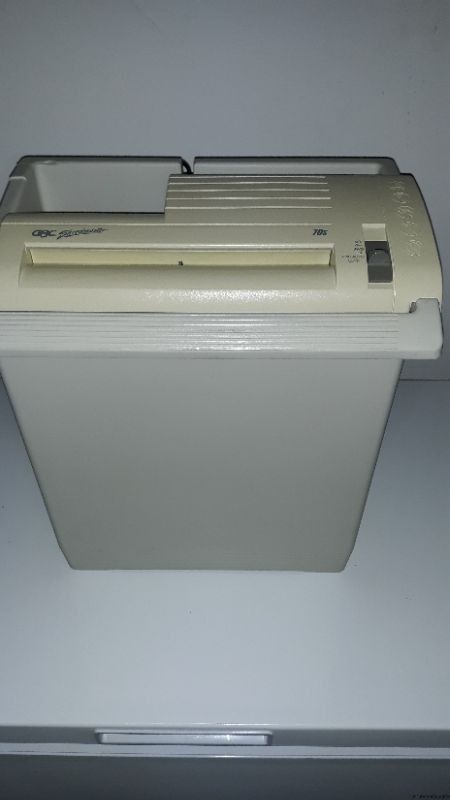GBC Shredmaster 70s/Plus A Free Bumper Sticker.