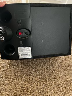 Bose bookshelf and center channel speakers
