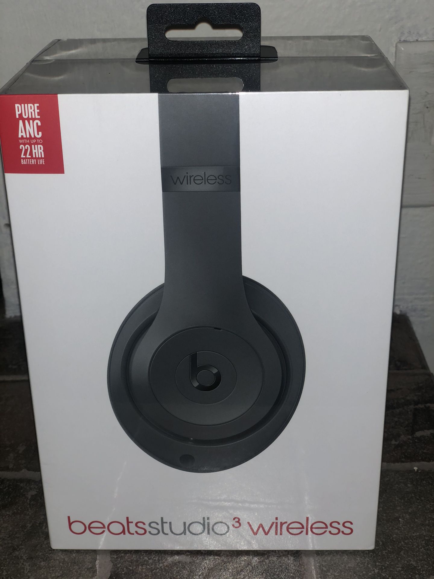 BEATS STUDIO 3 WIRELESS (sealed in box) $200 OBO pick up or shipped