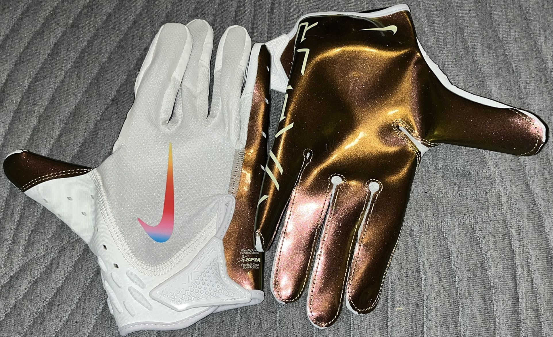 Nike Vapor Jet Football Gloves