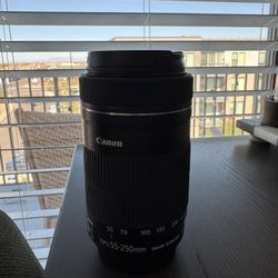 Canon EF-S 55–250mm Zoom Lens – Excellent Condition