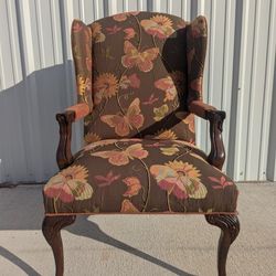 Claw Foot Butterfly Accent Chair 