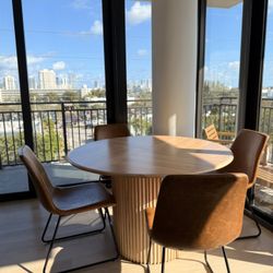 Dining Table And Chairs 