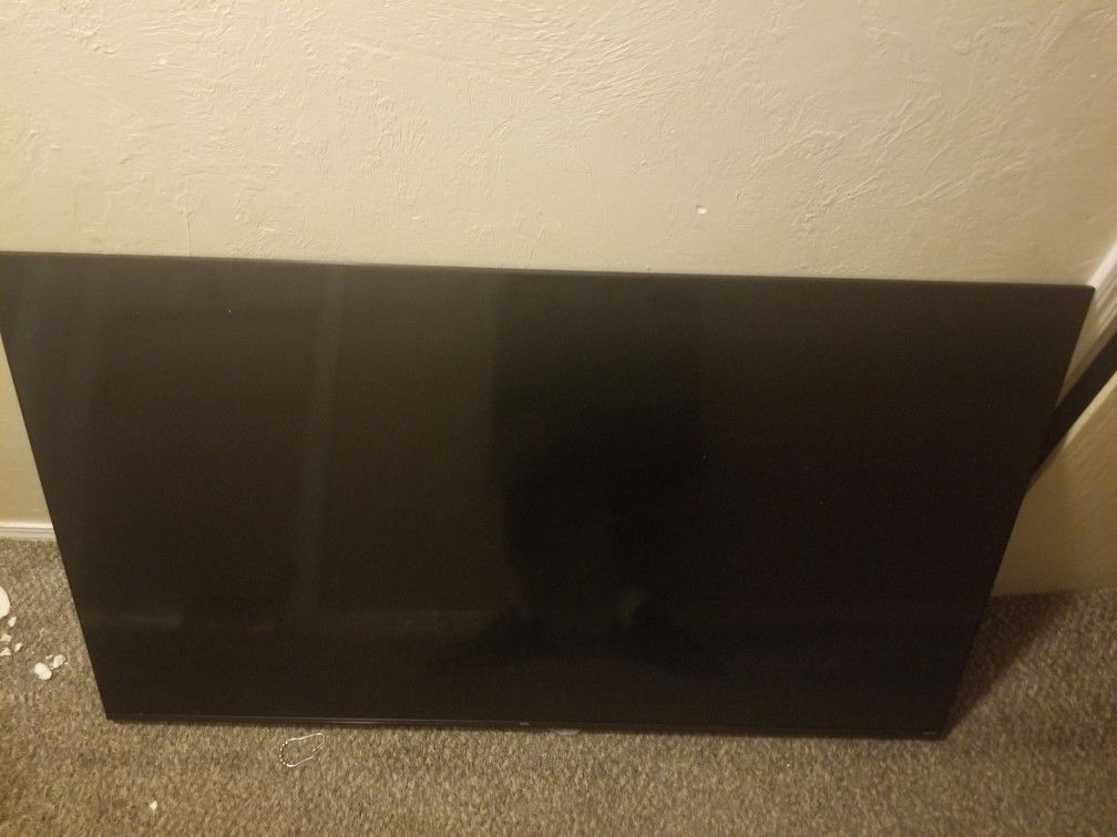 65 Inch Onn. Tv