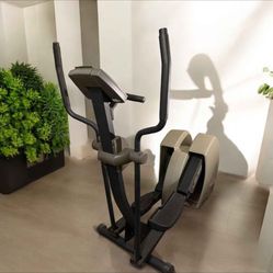 Elliptical Machine in Very Good Conditions $60”