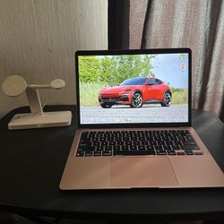 🔥 Apple MacBook Air M1 (2020) – 8GB / 245GB SSD – Like New 🔥