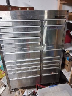 Hammerhead toolbox
