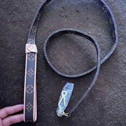 NEW DOG LEASH COMES WITH BOX LOCATED IN SAN CLEMENTE 
