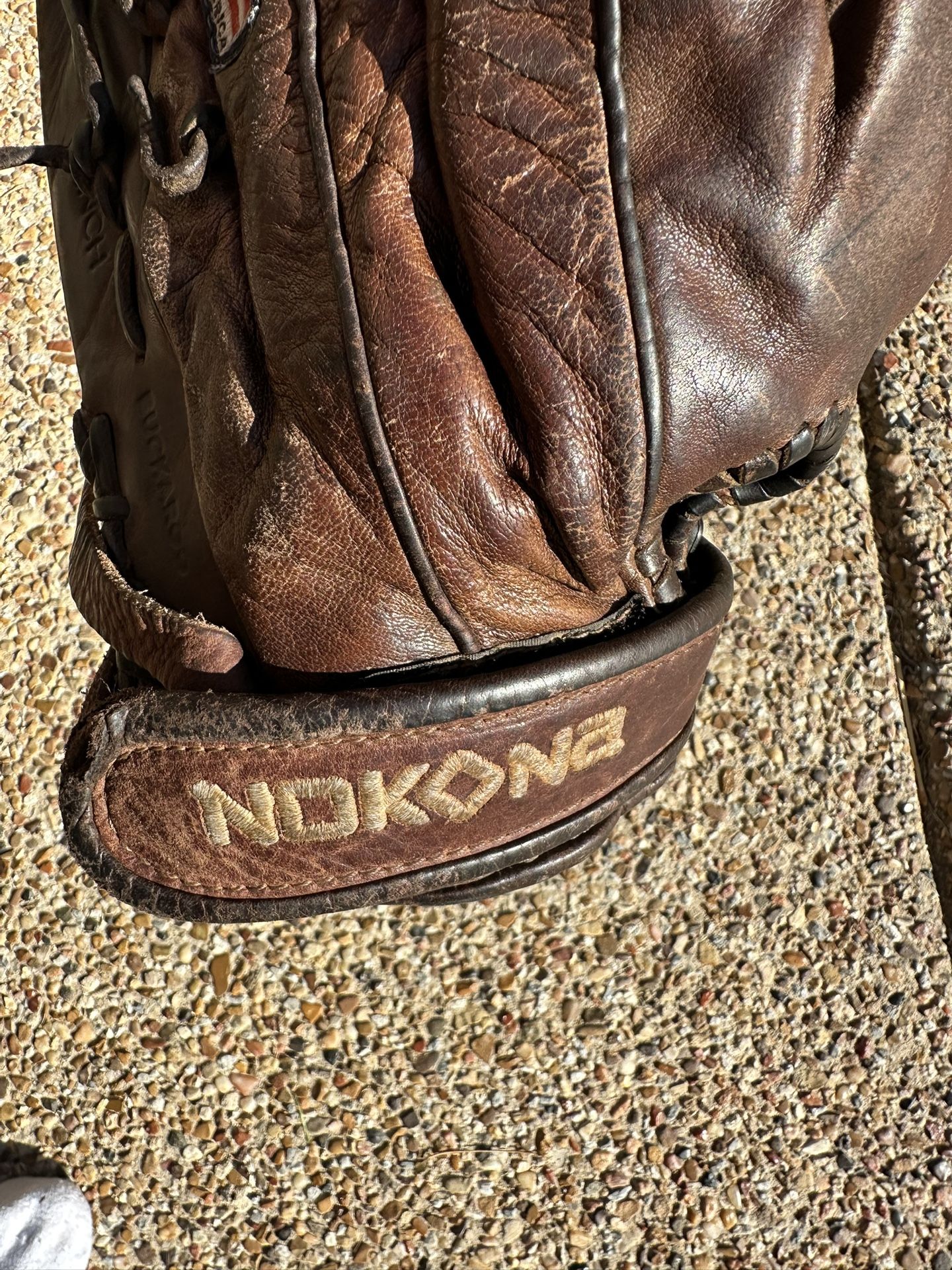 12” X2 Nokona Infielders Glove - Excellent Shape