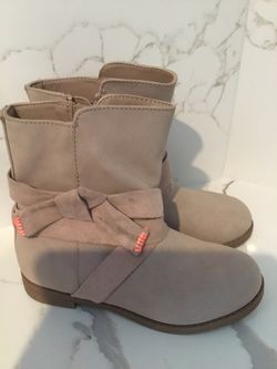 New Girl shoes boots cat & jack size 12 rose pink/ mauve color