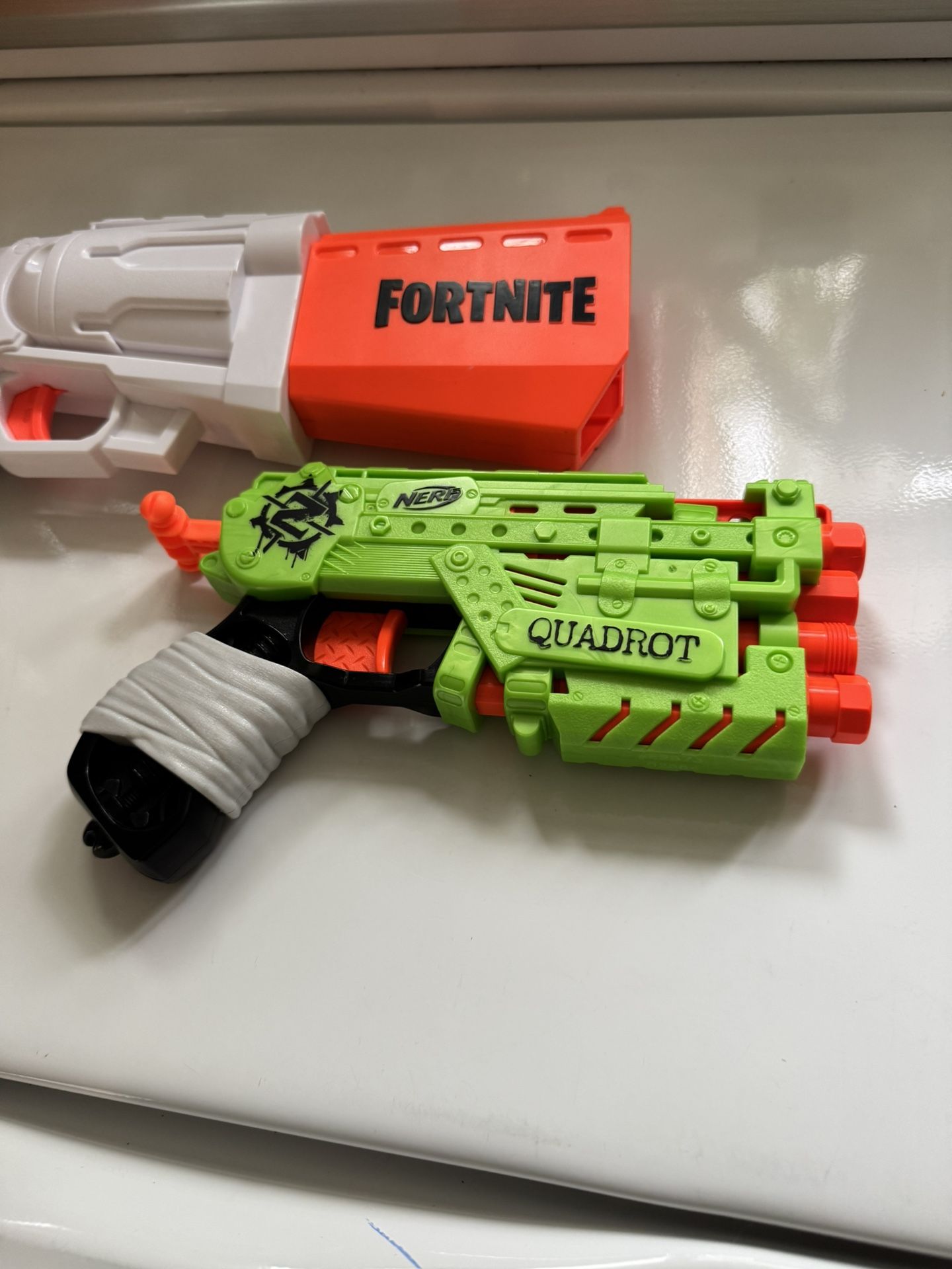 2 Nerf Guns