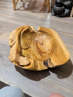 Hand-Carved Wood Bowl with Lizard Sculpture