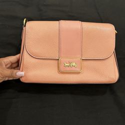 pink coach shoulder bag