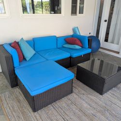 Sun Room Couch & Table 