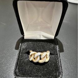 10k Cuban Link Ring w Natural Diamonds