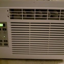 GE Window AC Unit With Remote 