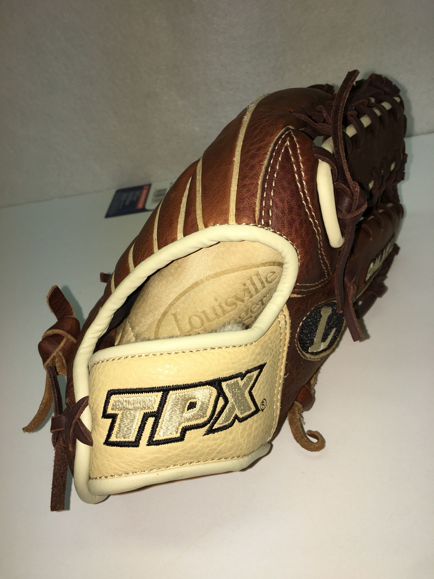 Tpx 2025 omaha glove