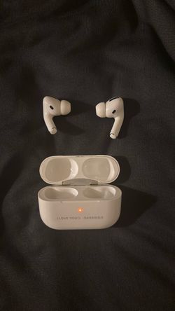 Apple AirPods Pro with Charging Case