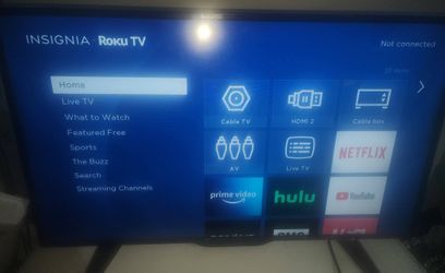 39 inch insignia ROKU Smart TV $80