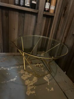 Glass round table