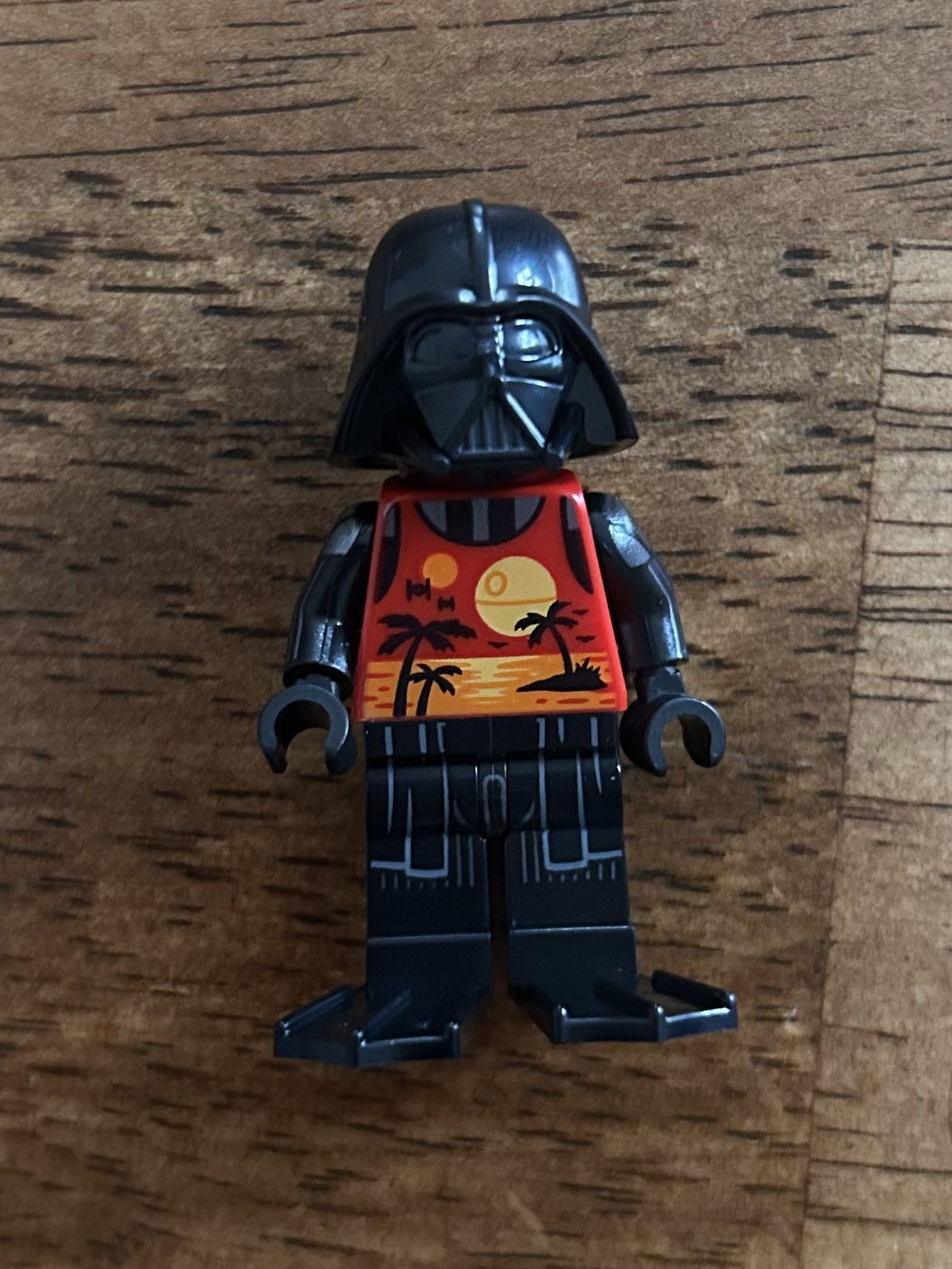 LEGO Holiday Summer Outfit Darth Vader MINIFIGURE, from 75340, 2022 Christmas