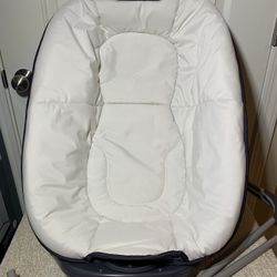 Graco Changing Pad And Napping Station With Legs 