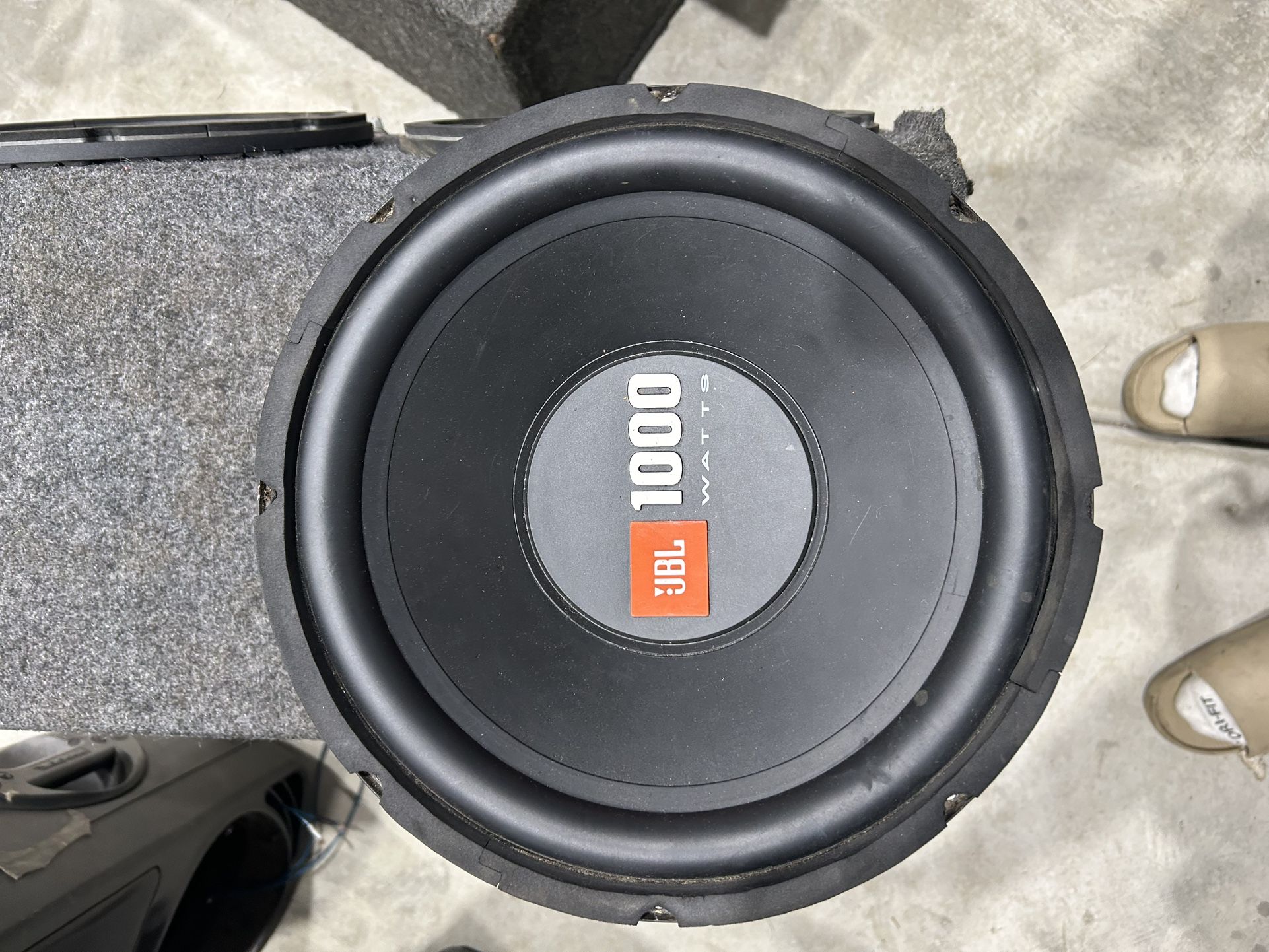 2 12’ JBL 1000 Watt Sub