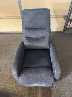 Free recliner. Mechanism broken but fixable