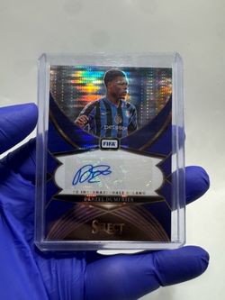 Denzel Dumfries Auto