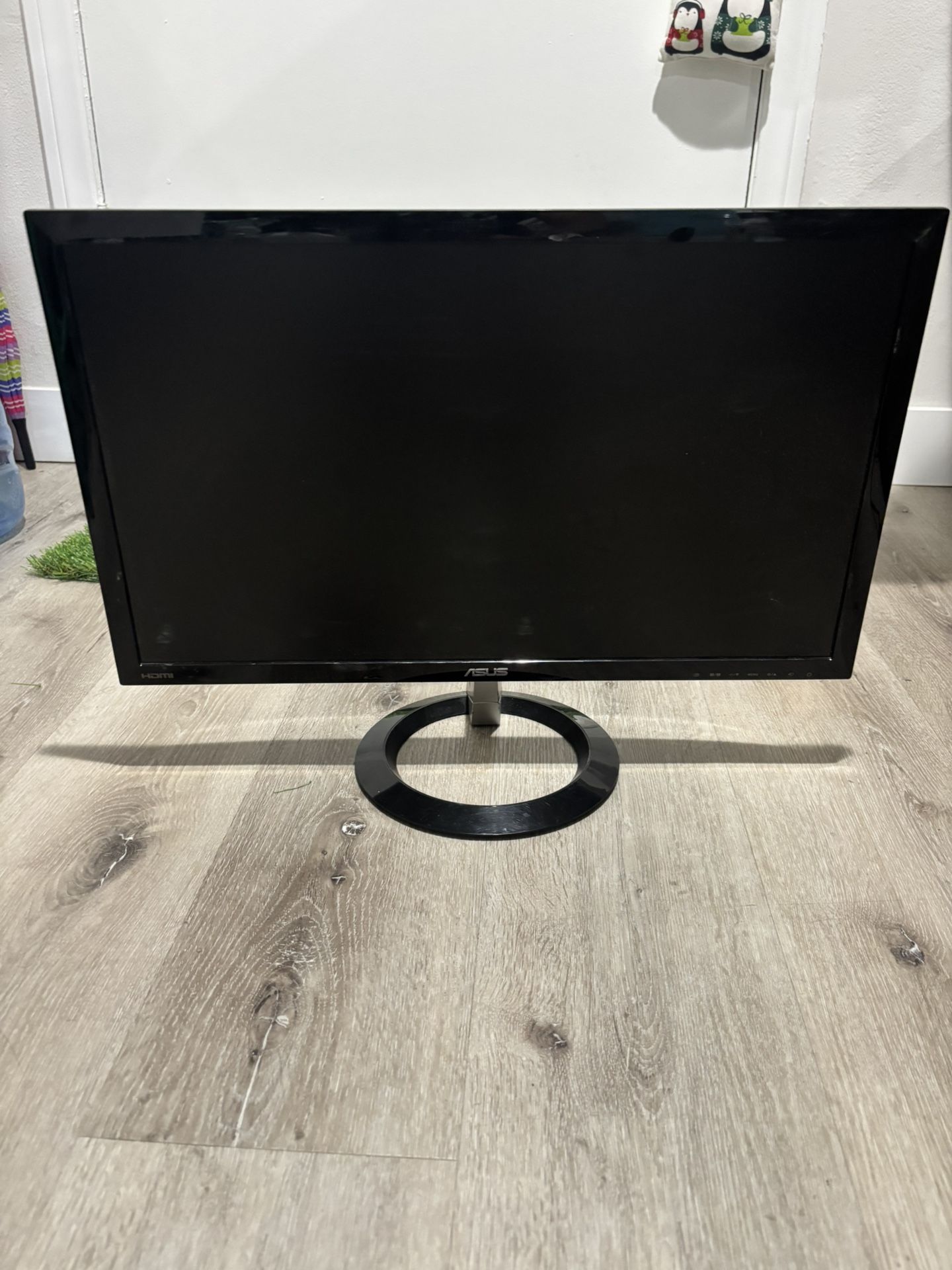 Asus Monitor 1080p 21” 2017